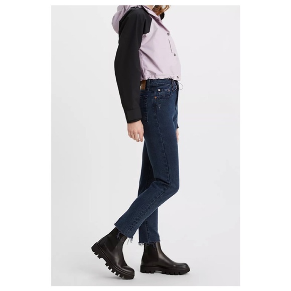 Levis Wedgie Icon Fit Jeans - Picture 2 of 8